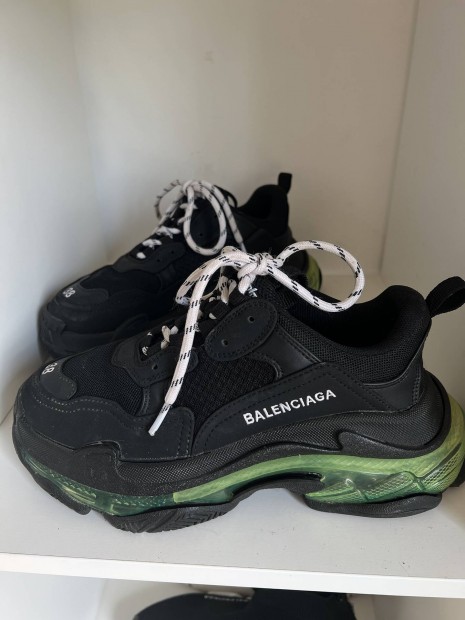 Balenciaga triple s cip