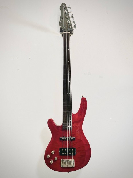Balkezes fretless basszusgitár
