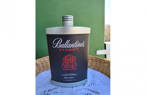 Ballantine's Finest veg alak fm dszdoboz