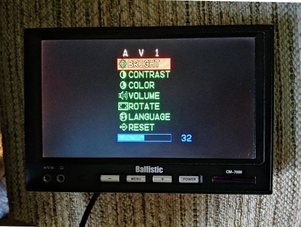 Ballistic CM-7000 aut Tft monitor elad