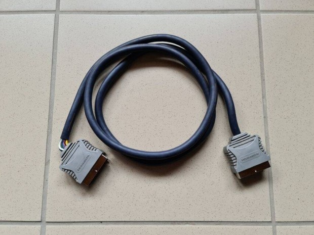 Bandridge 1, 5 m irnyjellt scart sszekt kbel