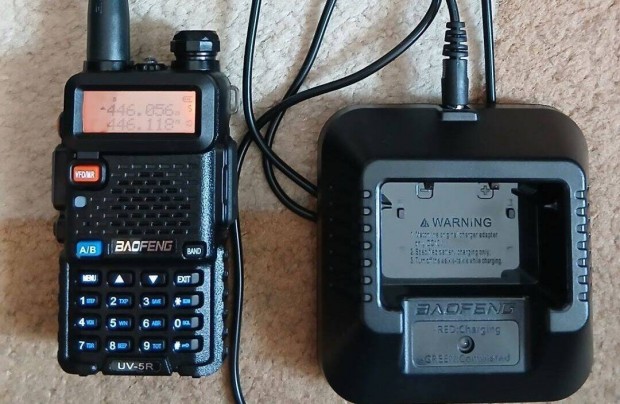 Baofeng UV-5R rádió adó-vevő walkie-talkie