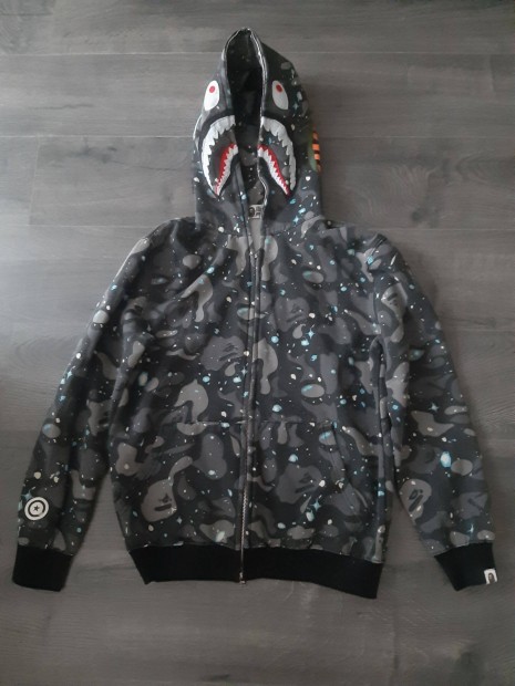 Bape Space Camo shark hoodie elad