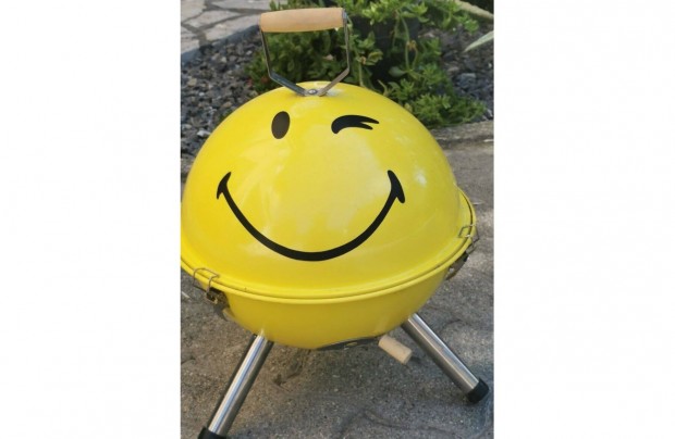 Barbecue faszenes cuki szmájli gömb grill eladó