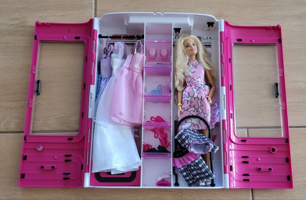Barbi gardrbszekrny+ Barbi baba