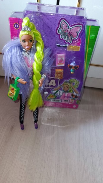 Barbie Extra barbi baba kiegsztkkel dobozval