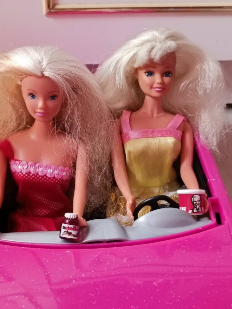 Barbie aut kiegsztkkel s 2 Steffi barbi babval