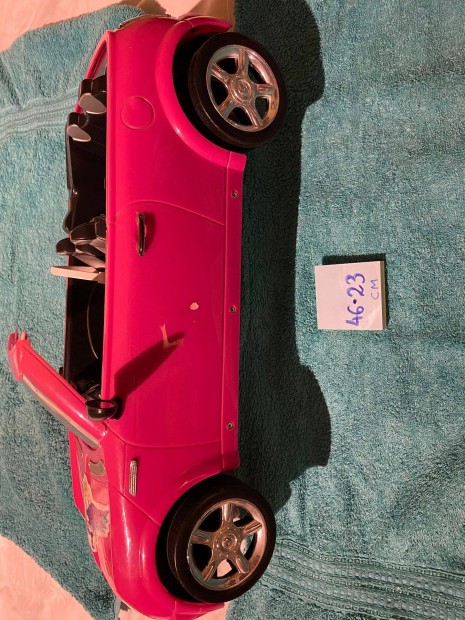 Barbie auto nagy cabrio ngy szemlyes