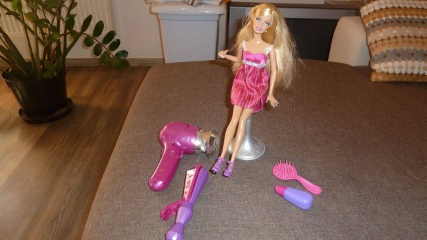 Barbie baba csillmos hajszrtval