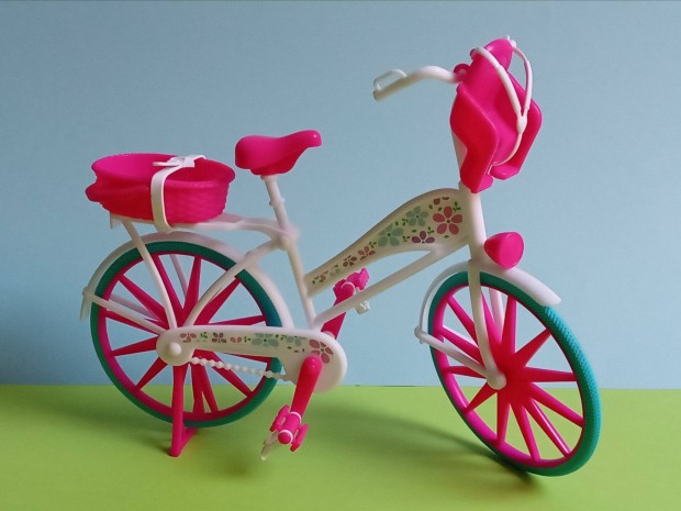 Barbie babkhoz bicikli 