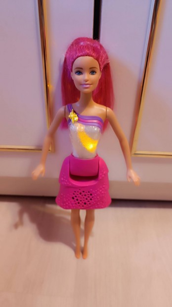 Barbie barbi baba vilgt