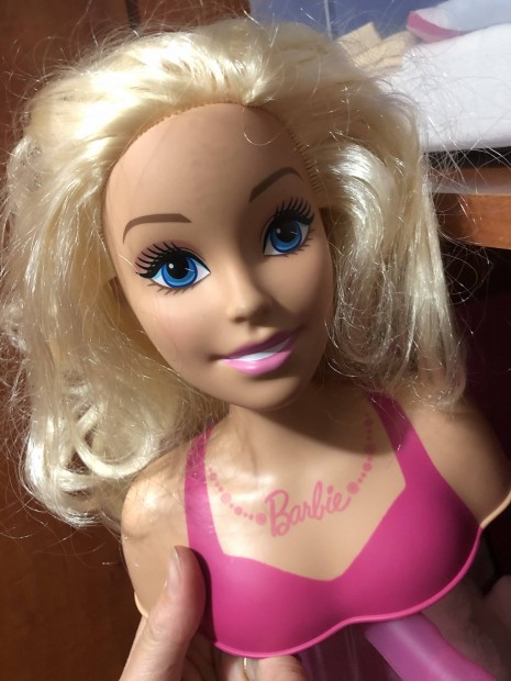 Barbie fodrasz fej