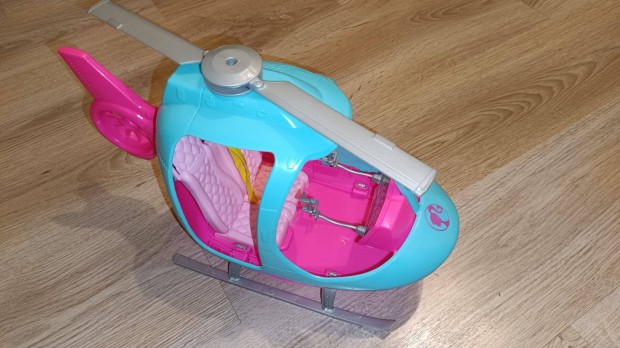 Barbie helikopter