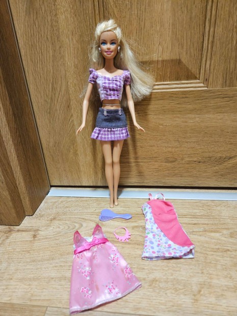 Barbie kiegsztkkel