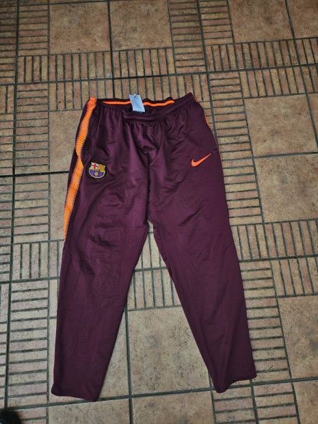 Barcelona Nike szurkol�i nadr�g L XL