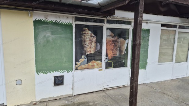 Barcs k�zpontj�ban elad� �zlethelyis�g  kiv�l� lehet�s�g