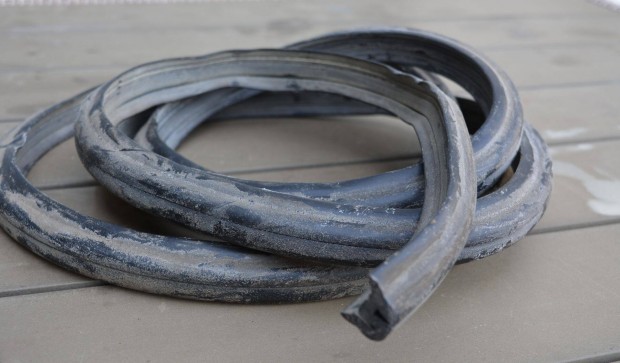 Barkas �s Trabant kombi fix oldal�veg gumi eredet gy�ri �j 1 p�r 2db