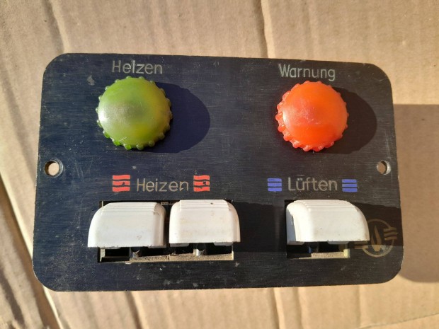 Barkas k�lyha kapcsol�t�bla, bels� kilincs