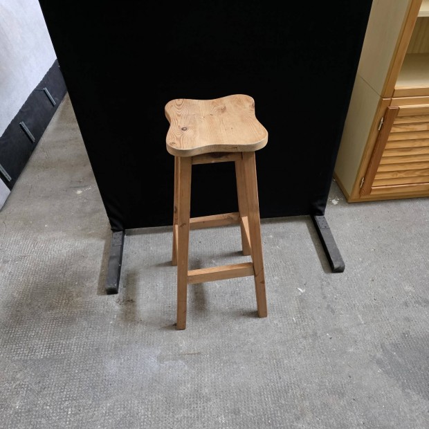 Barsz�k Posztamens vir�gtart� Sz�p �llapotban 