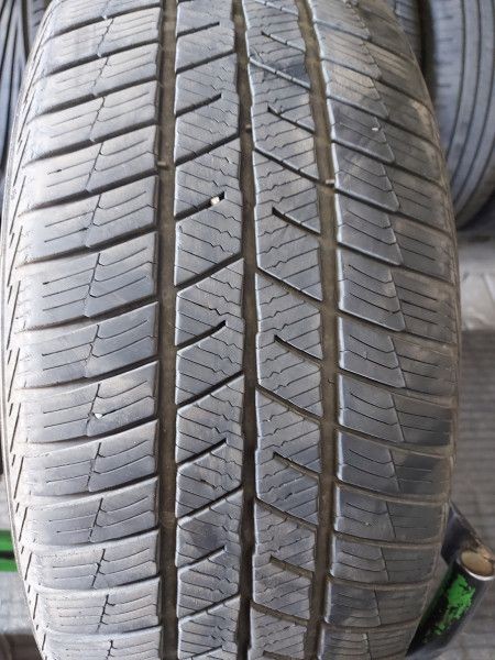 Barum 225/55R17 POLARIS5 4.5-5mm DOT18 hasznlt gumi HG8813 tli