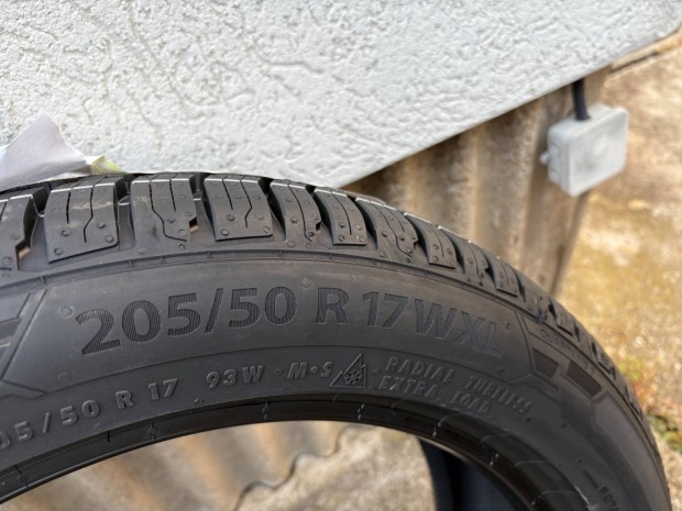 Barum 4 vszakos j gumi ngyvszakos