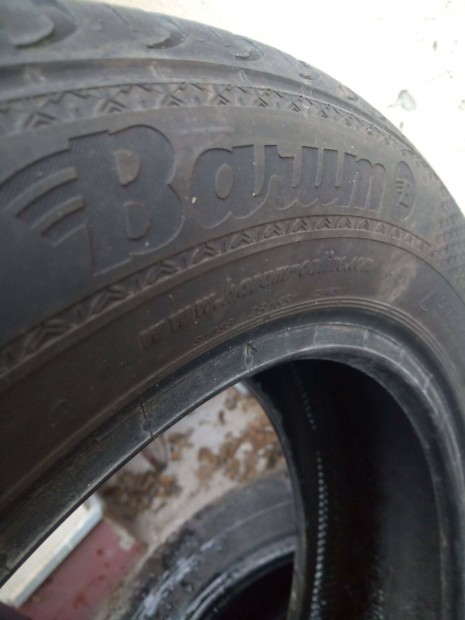 Barum Bravuris 205/55 R16 V tli gumi elad!