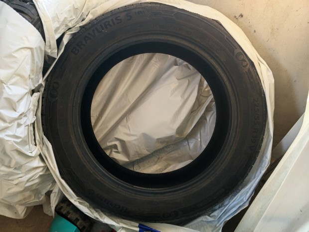 Barum Bravuris 5HM 225/55 R19