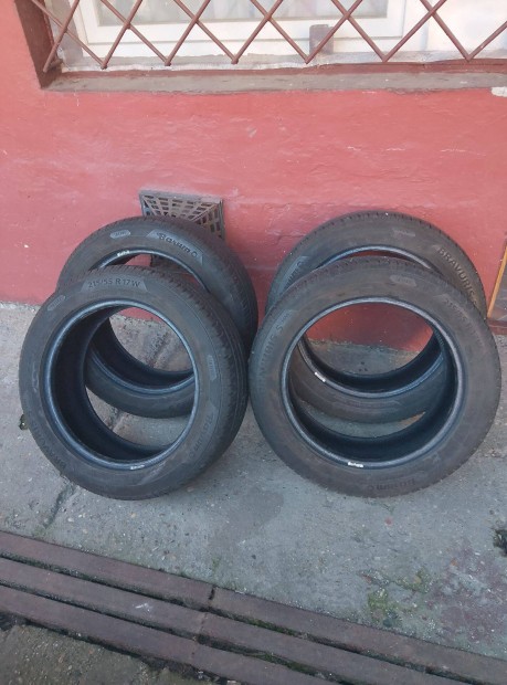 Barum Bravuris 5 215/55 R17 ny�ri gumi szett