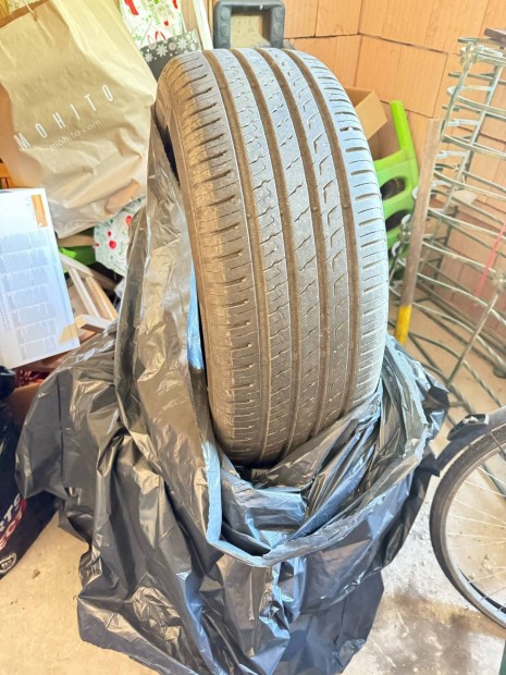 Barum Bravuris 5 hm 225/55 R17 Nyári gumik