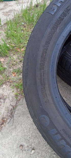 Barum Brillantis 2 185/65R 15 88 T 2 db használt nyári gumi