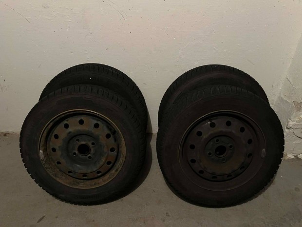 Barum Polaris 5 175/65/R15 t�li garnit�ra lemezfelnivel