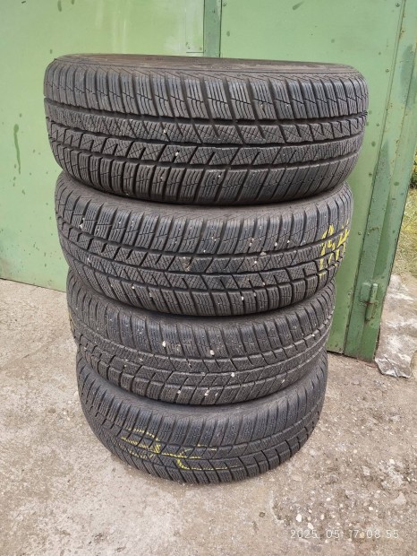 Barum Polaris 5 205/55 R16 téligumi szett újszerű állapotban