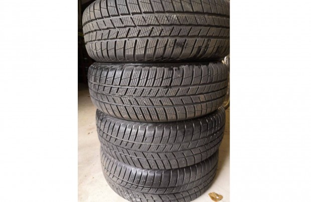 Barum Polaris 5 SUV 215/65 R16 102H tligumi kszlet