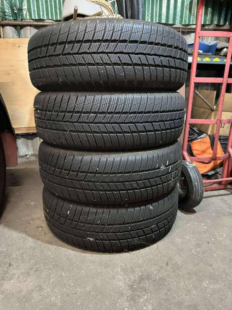 Barum Polaris 5 téli 215/65 R16 102 H TL