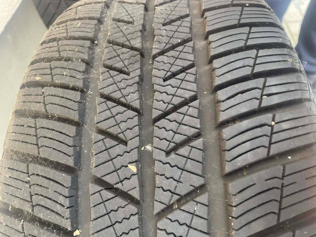 Barum Polaris tli gumi 235/55/R17