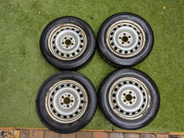 Barum Snovanis2 Tligumi szett felnivel 195/65/R16C