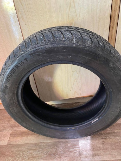 Barum Téli gumi 205/55/16 T 90 %-os