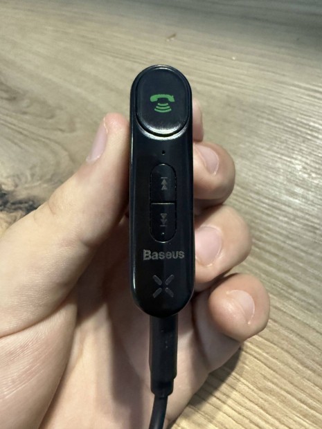 Baseus Bsba-02 Bluetooth AUX ad