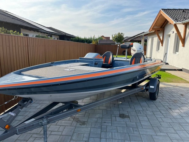 Bass boat perget haj csnak Nitro