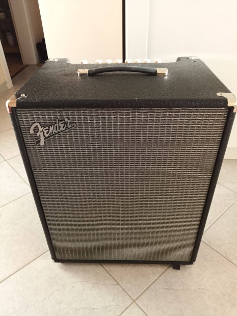 Basszus Combo Fender Rumble 200