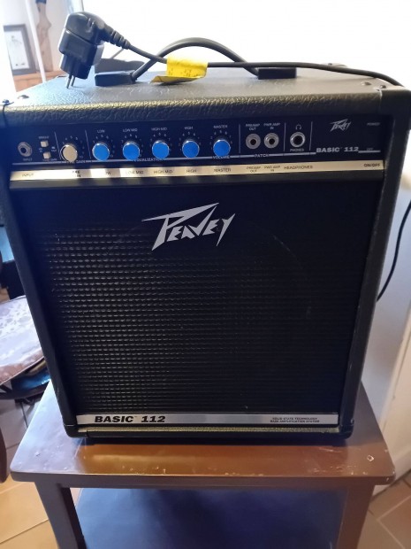 Basszuscomb Peavey Basic 112. Elad