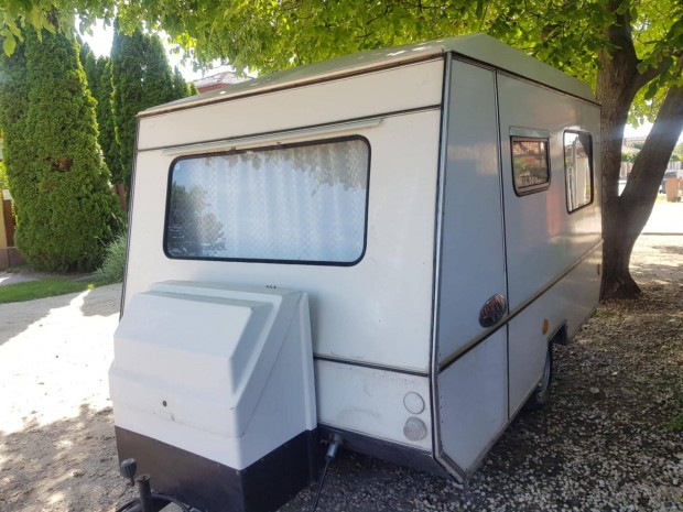 Bastei 351 lakokocsi friss muszakivsl, elősatorral akar leszallitassal