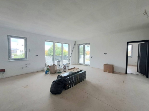 B�thory lak�parkban �j �p�t�s� csal�di h�z elad�! 12884