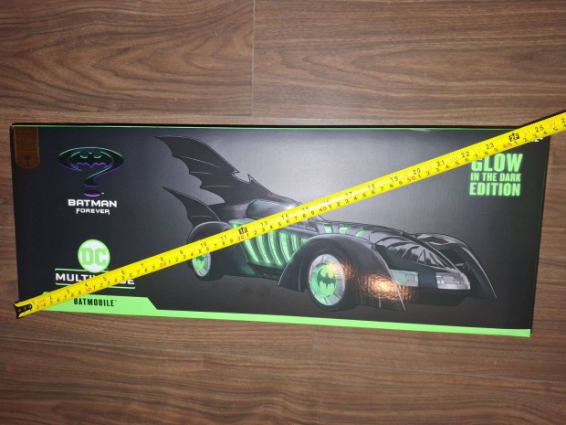 Batman Forever DC Multiverse Vehicle Batmobile Glow in the Dark Editio
