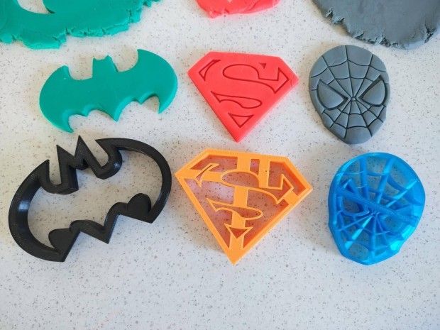 Batman Superman Spiderman stikiszr formk - 3D printed