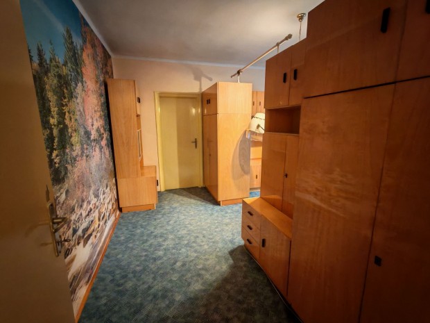 B�tonytereny�n/Nagyb�tony/ z�ld�vezeti lak�s