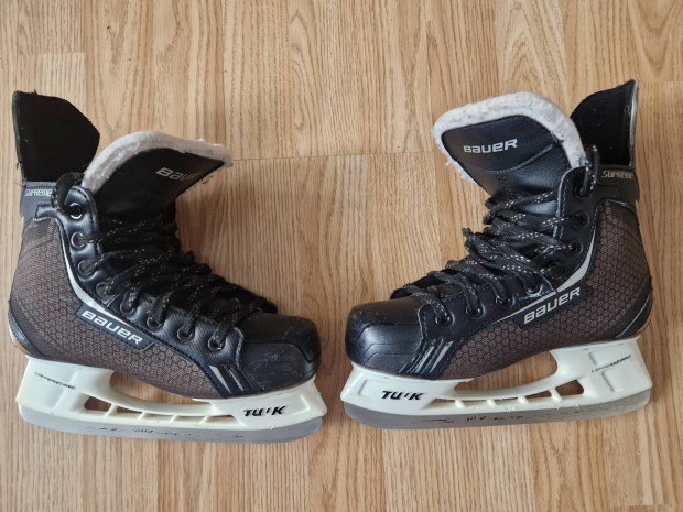 Bauer 37.5 korcsolya hokikorcsolya jégkorcsolya Supreme Pro