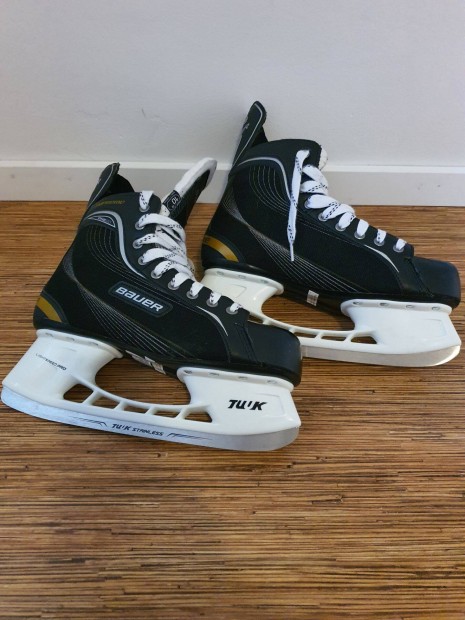 Bauer Supreme One 20 korcsolya 45.5-es