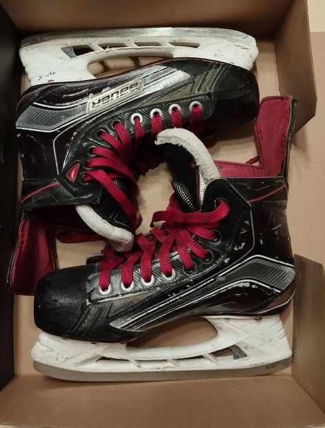 Bauer Vapor X800 (37.5)