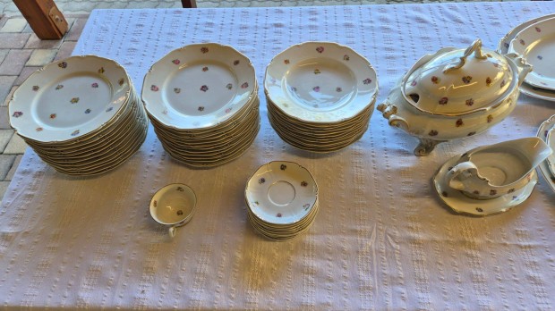 Bavaria porcelán 12 személyes étkészlet